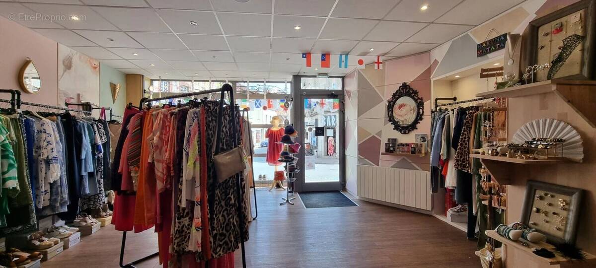 Commerce à MAINTENON