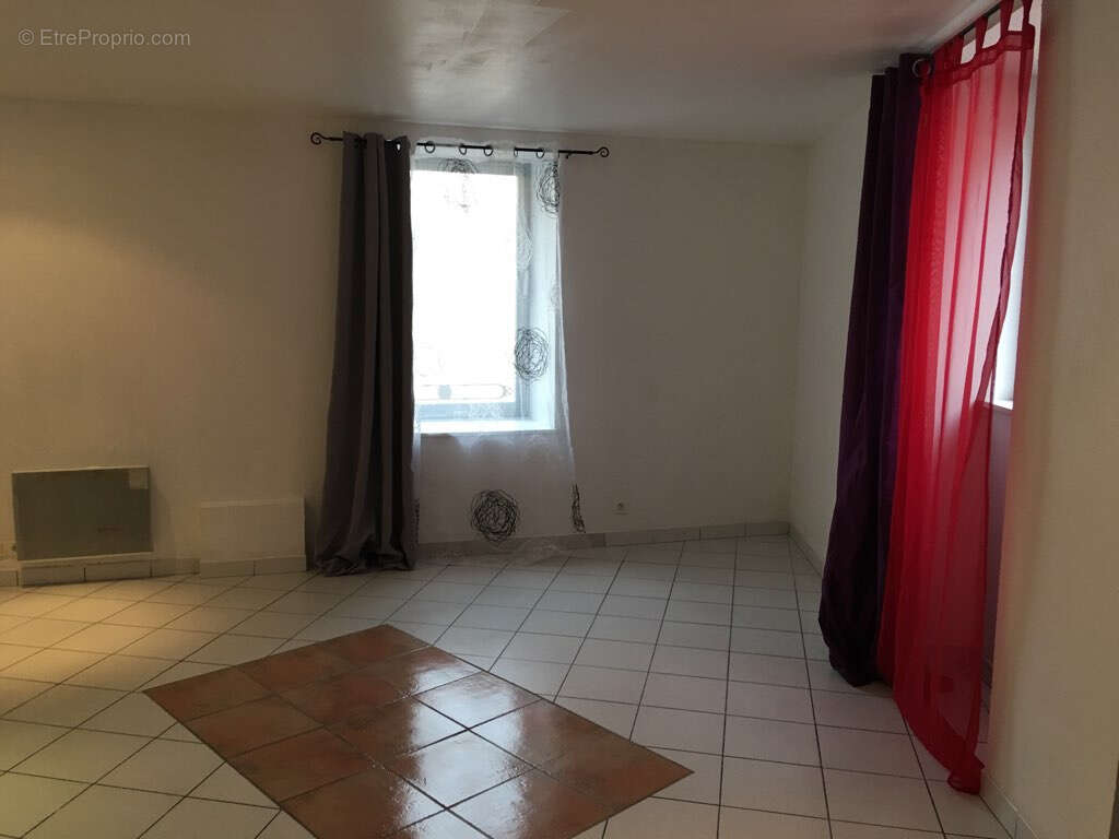 Appartement à TOURNON-SUR-RHONE