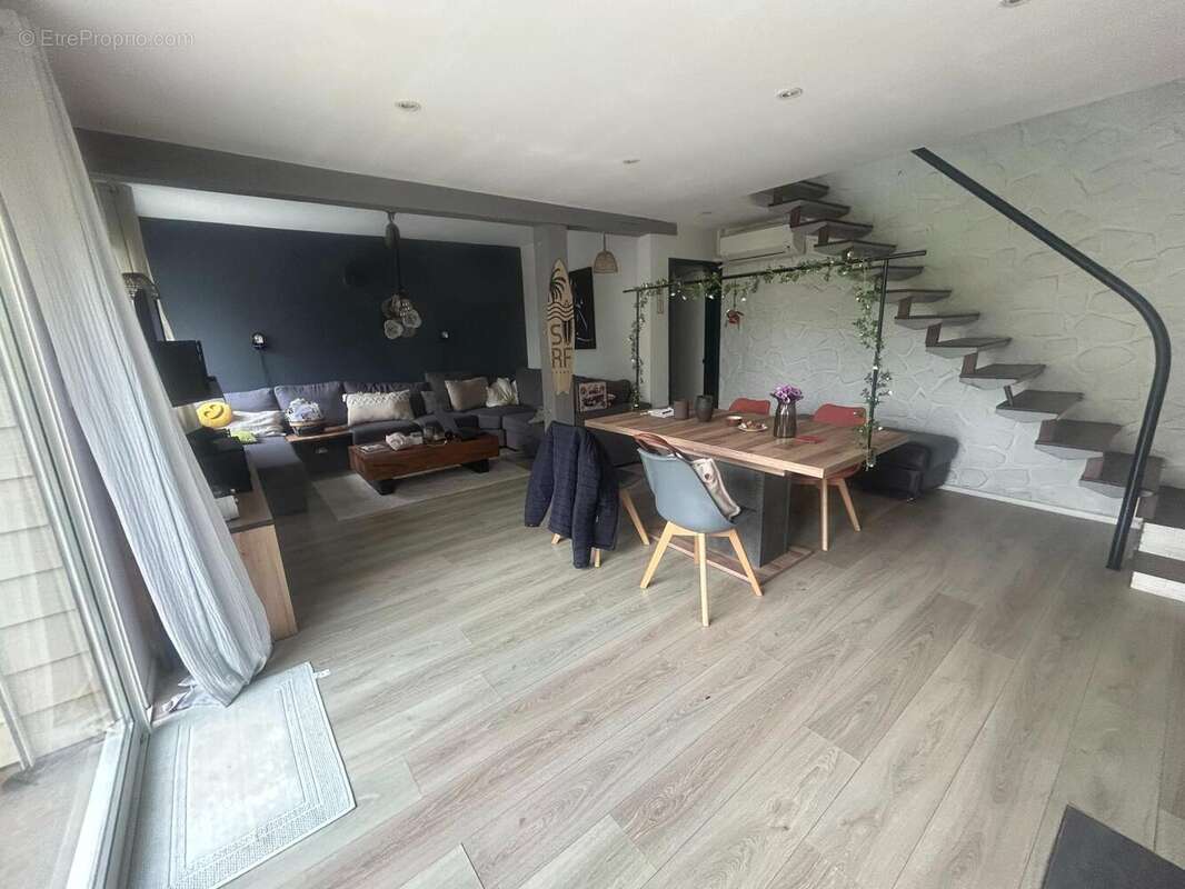 Maison 103 m² à Condezaygues  - photo 4