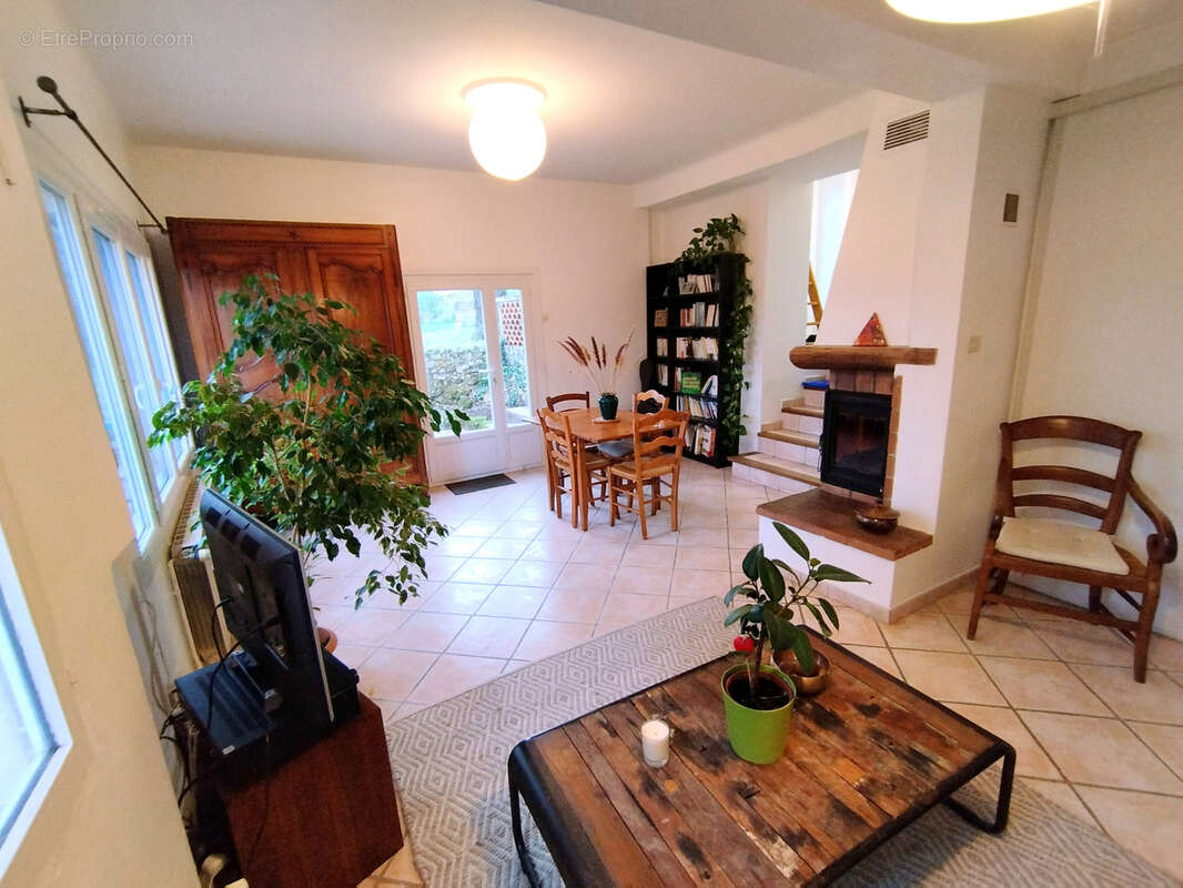 Maison à CAZEDARNES