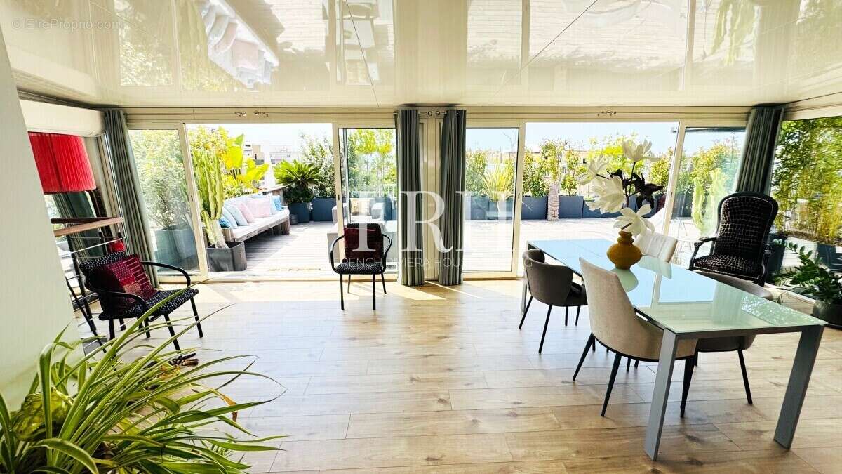 Appartement à CAGNES-SUR-MER