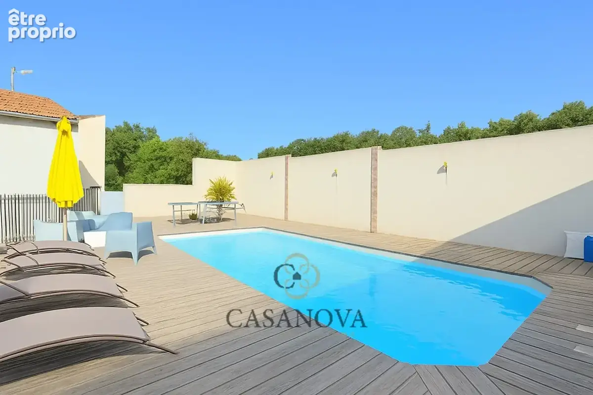 Domaine de 32 hectares en bord de rivière avec deux batisses entièrement rénovées, piscines et potentiel touristique en Occitani - photo 6