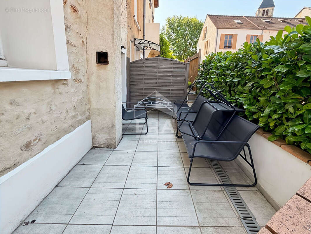 Maison à MENNECY