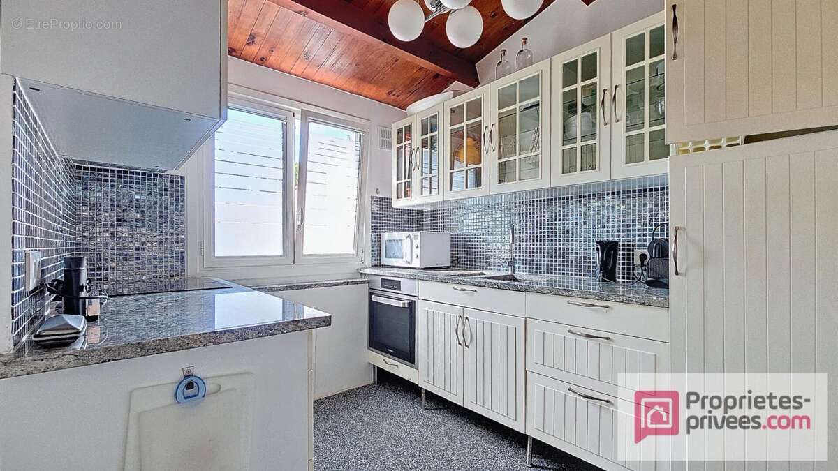 Maison à LES MATHES