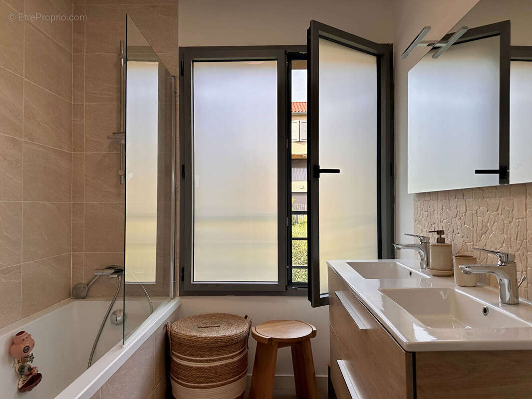 Appartement à LIERGUES