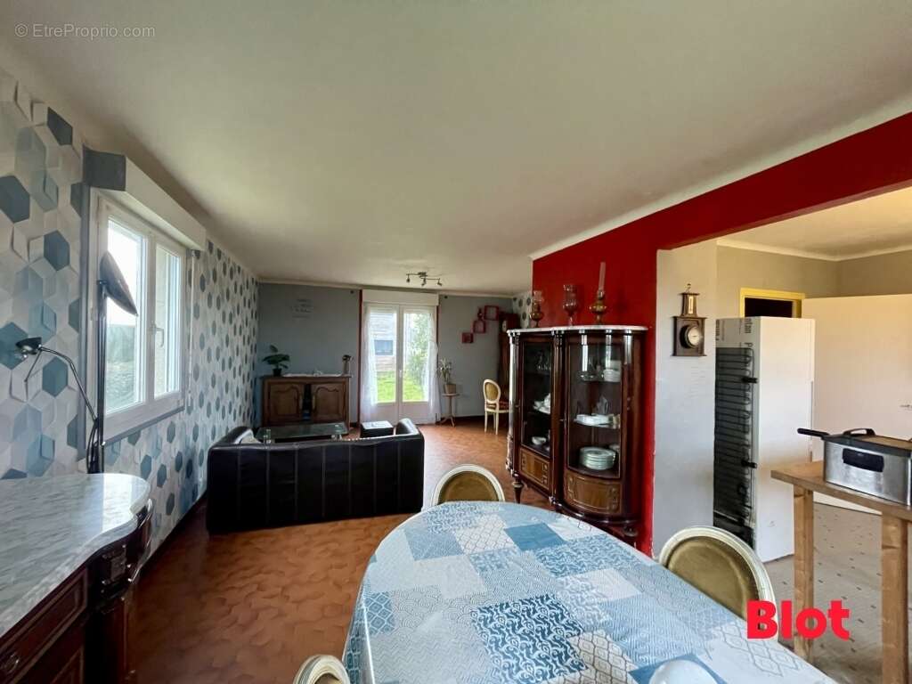 Maison à PLESSIX-BALISSON