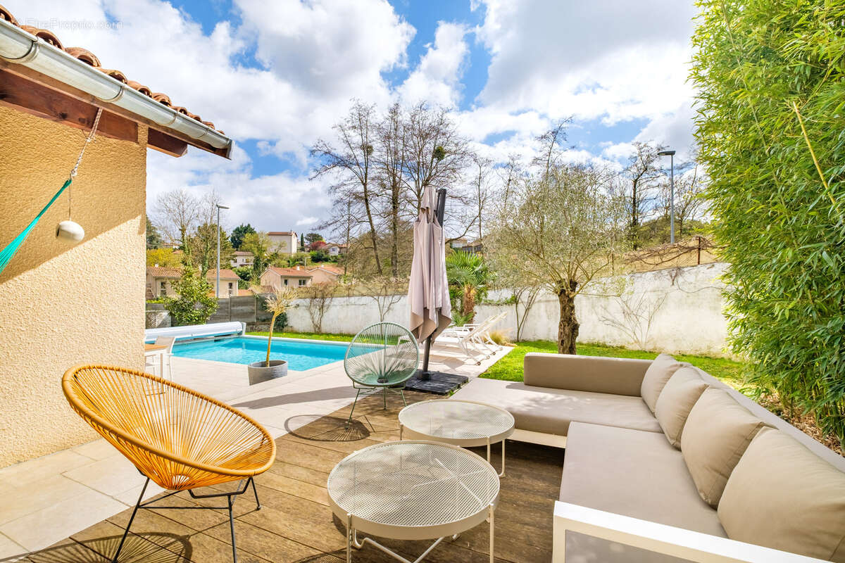 Maison à CURIS-AU-MONT-D'OR