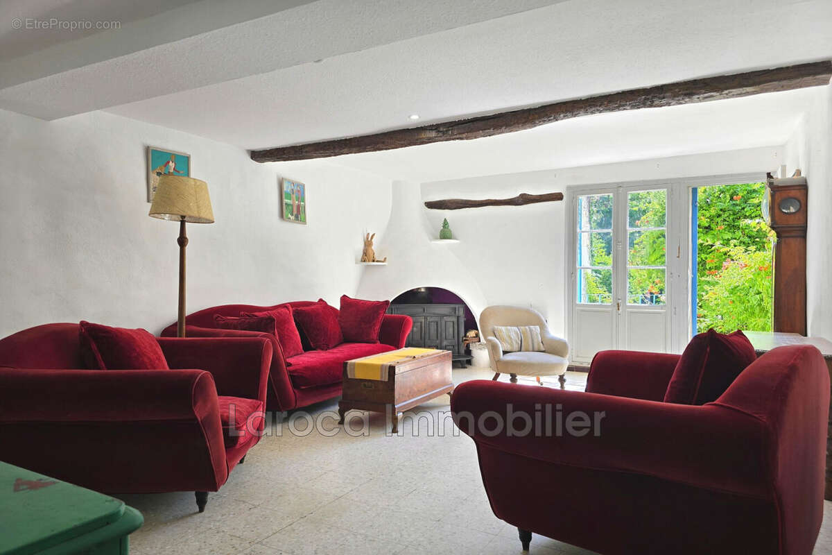 Maison 109 m² à Laroque-Des-Alberes  - photo 8