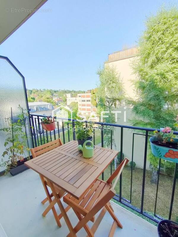 Photo 1 - Appartement à VILLE-D'AVRAY