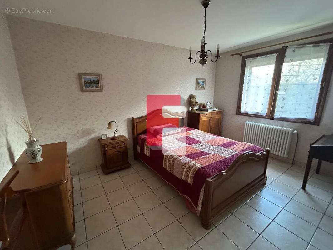 Maison à LA RIVIERE-DE-CORPS