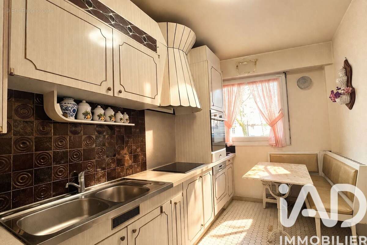 Photo 4 - Appartement à PARIS-11E