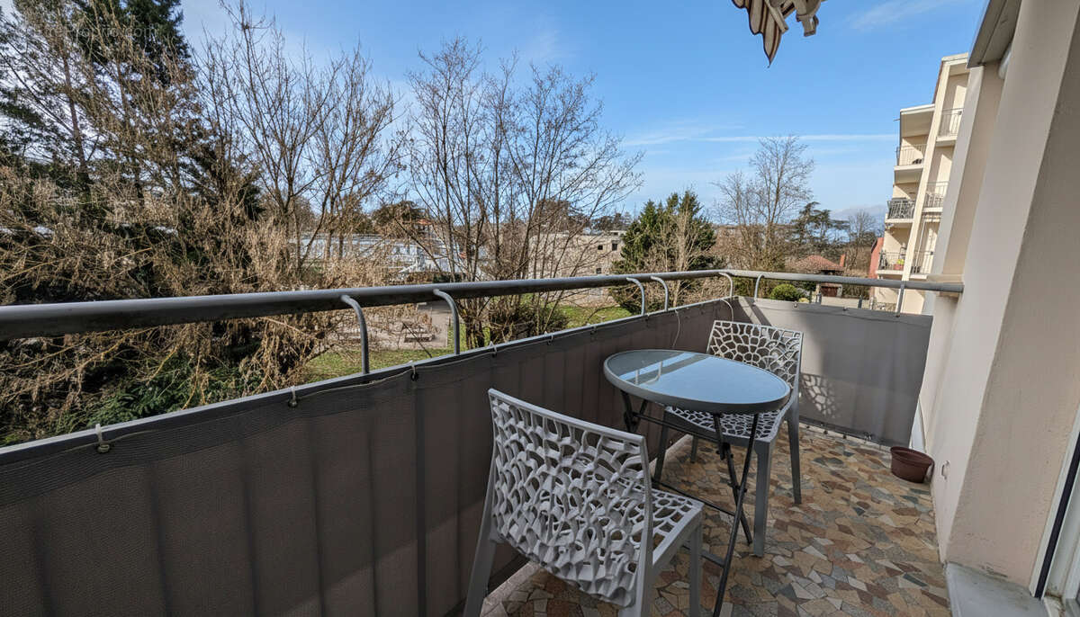 Appartement à TASSIN-LA-DEMI-LUNE