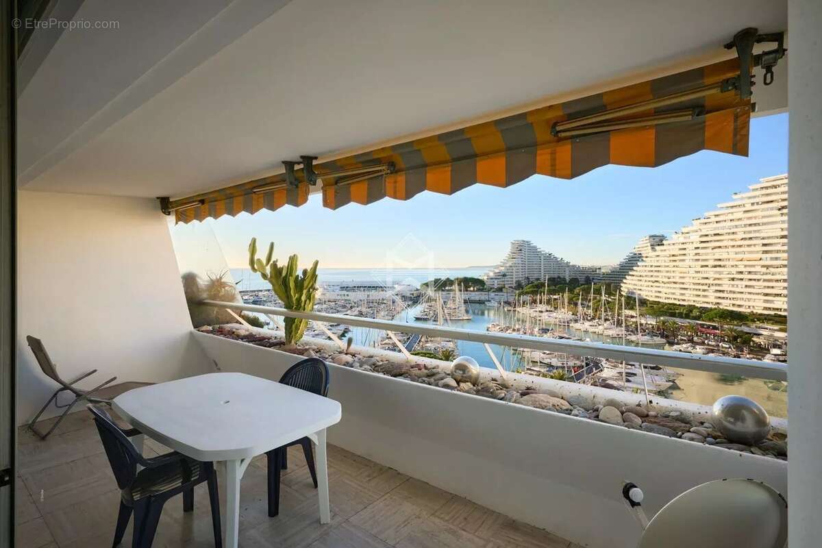 Appartement à VILLENEUVE-LOUBET