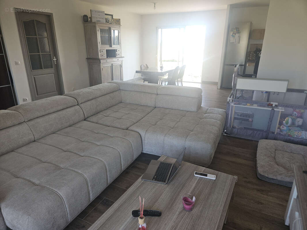 Maison à SAINT-COUTANT-LE-GRAND