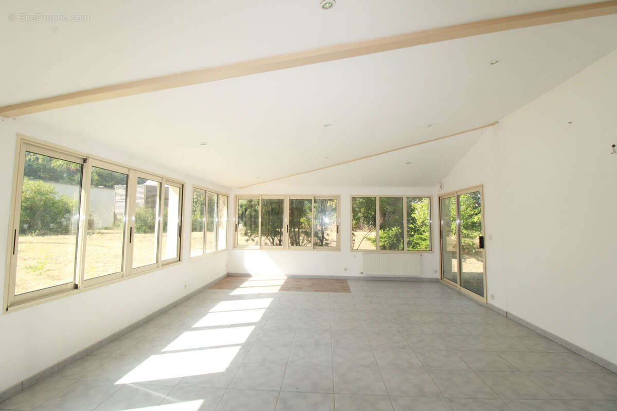 Saint-sylvain-d'anjou, maison 6 chambres, grand terrain - photo 7