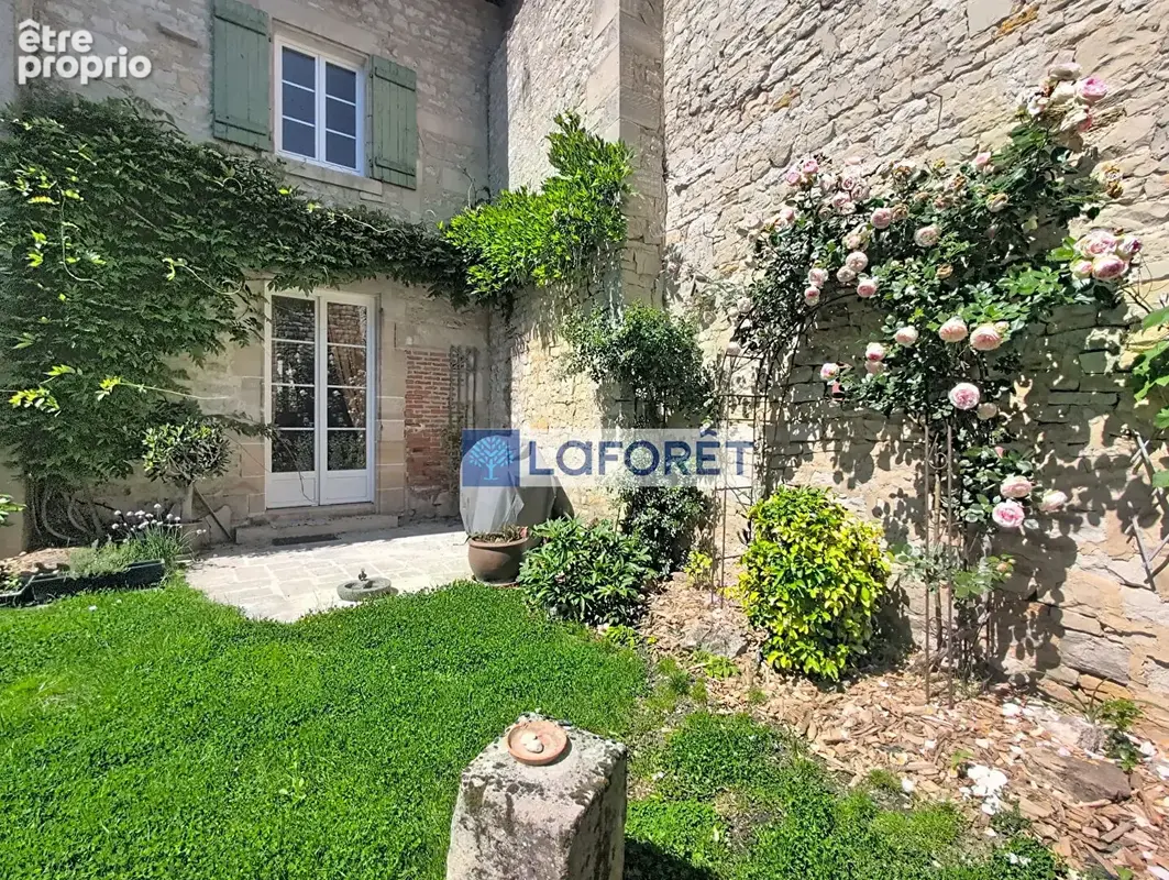 Maison à CHAMOUILLEY