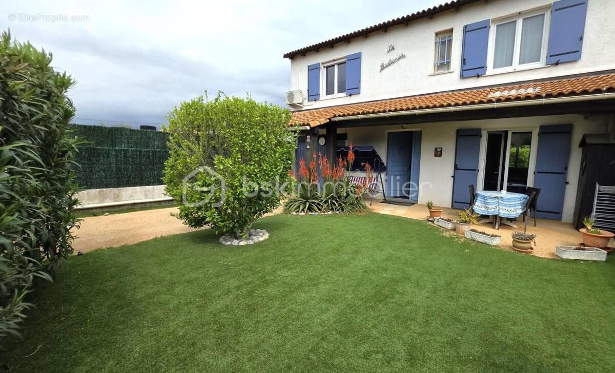 Maison à LE MUY