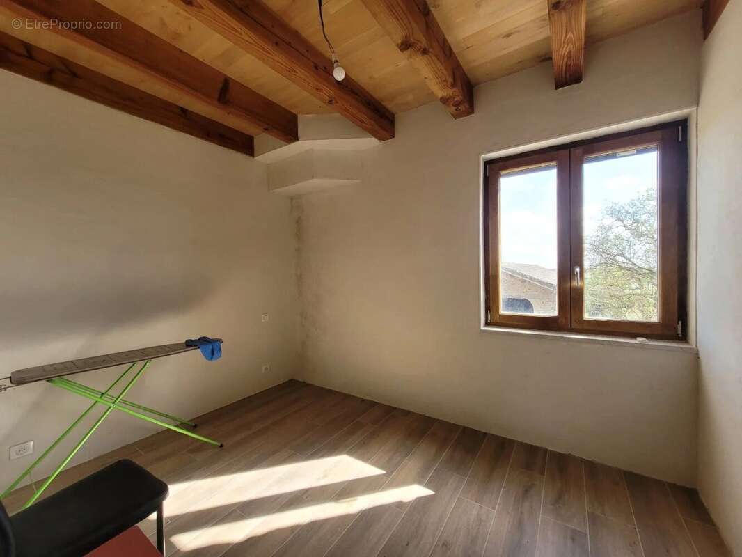 Maison à LABASTIDE-MARNHAC