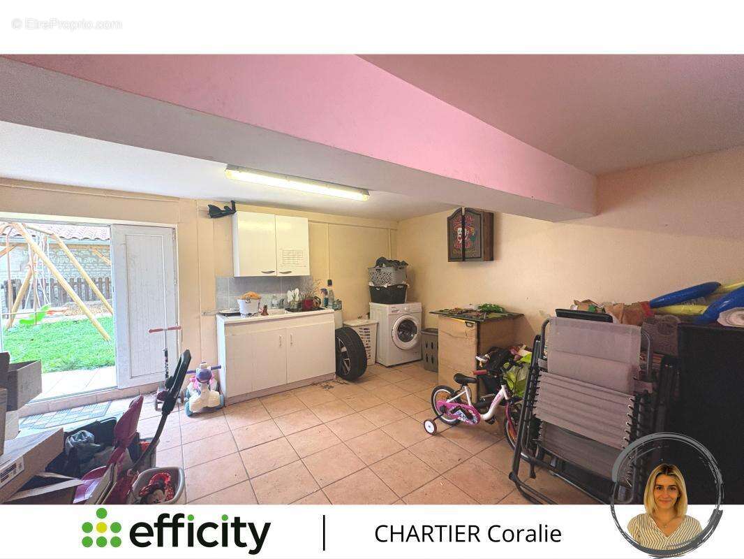 Maison à LA ROCHE-RIGAULT