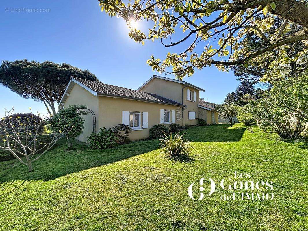 Maison à SAINTE-CONSORCE