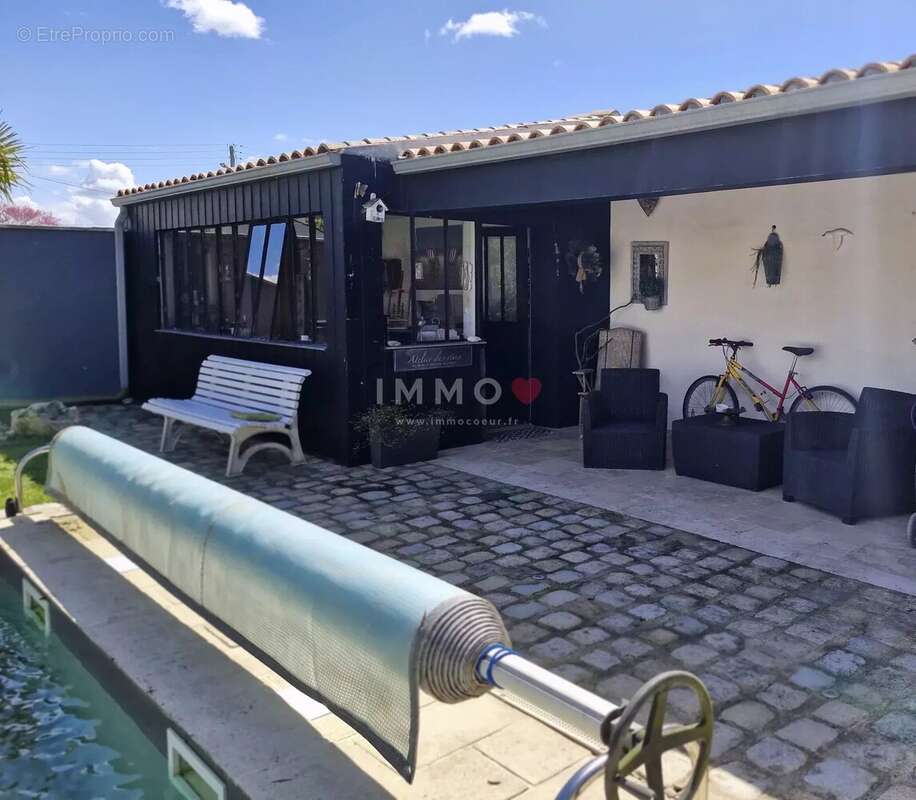 Maison à DOMPIERRE-SUR-MER