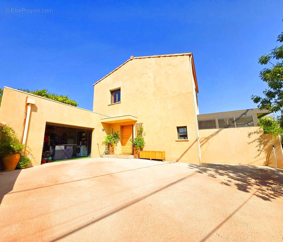 A vendre villa 3 chambres piscine - photo 2