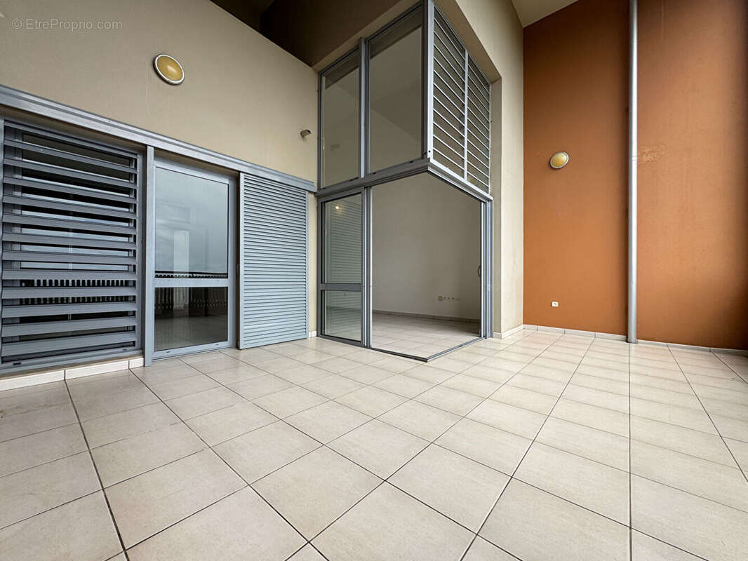 Appartement à SAINTE-MARIE