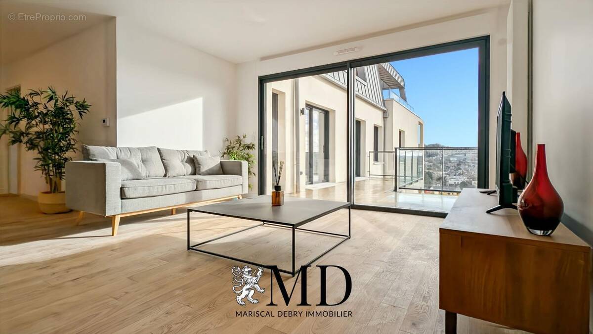 Appartement à MONT-SAINT-AIGNAN