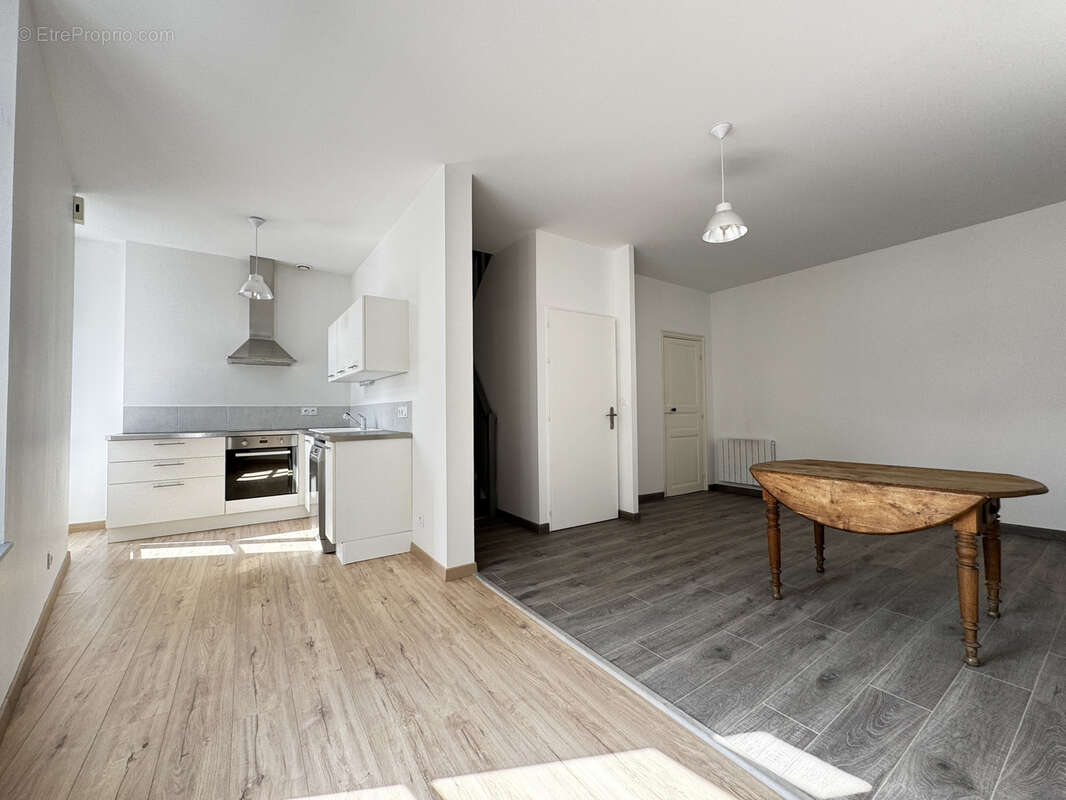 Maison à BARBEZIEUX-SAINT-HILAIRE