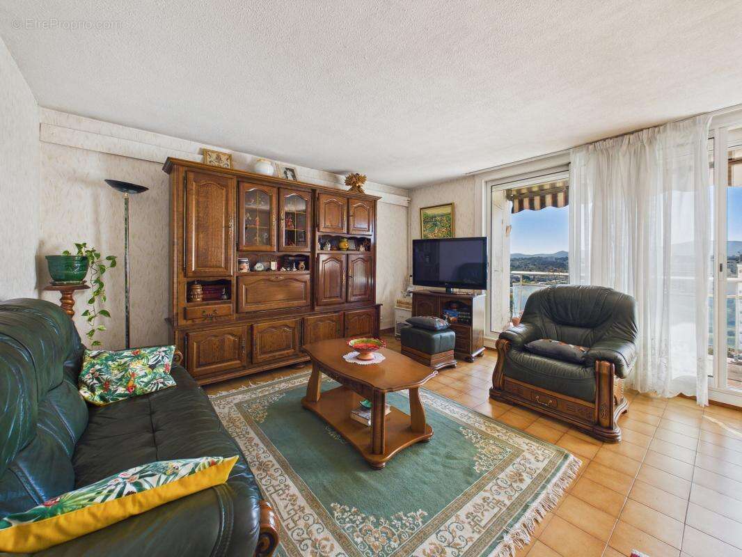 Appartement à MARSEILLE-13E