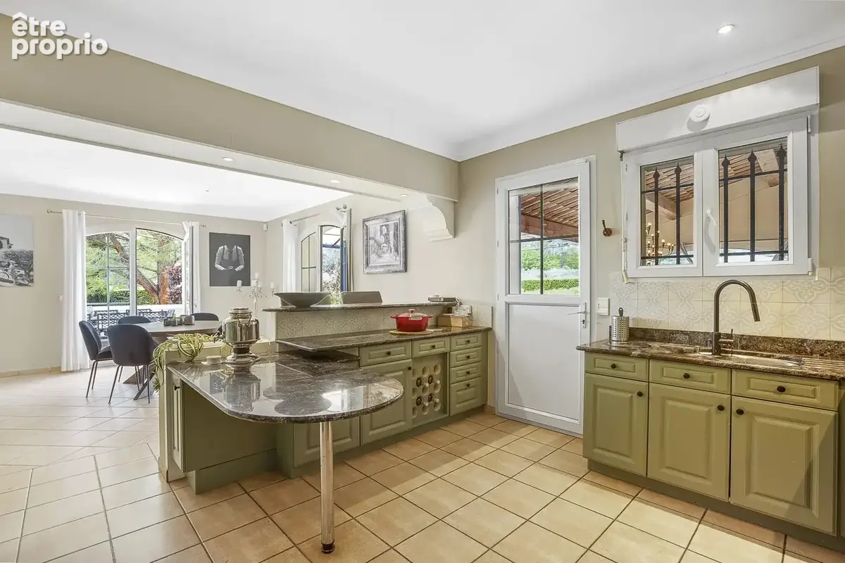 Proche Lorgues - Magnifique propriété de 218 m² + Appartement indépendant -Terrain de 8000m² - photo 43
