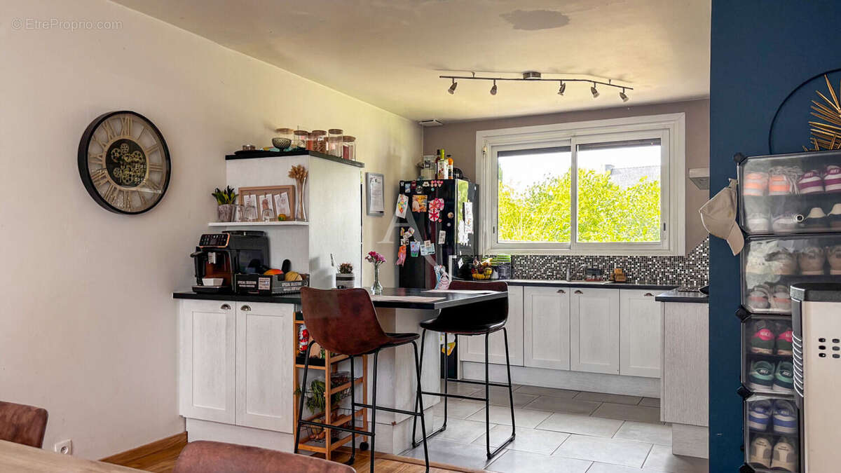 Maison à REGUINY