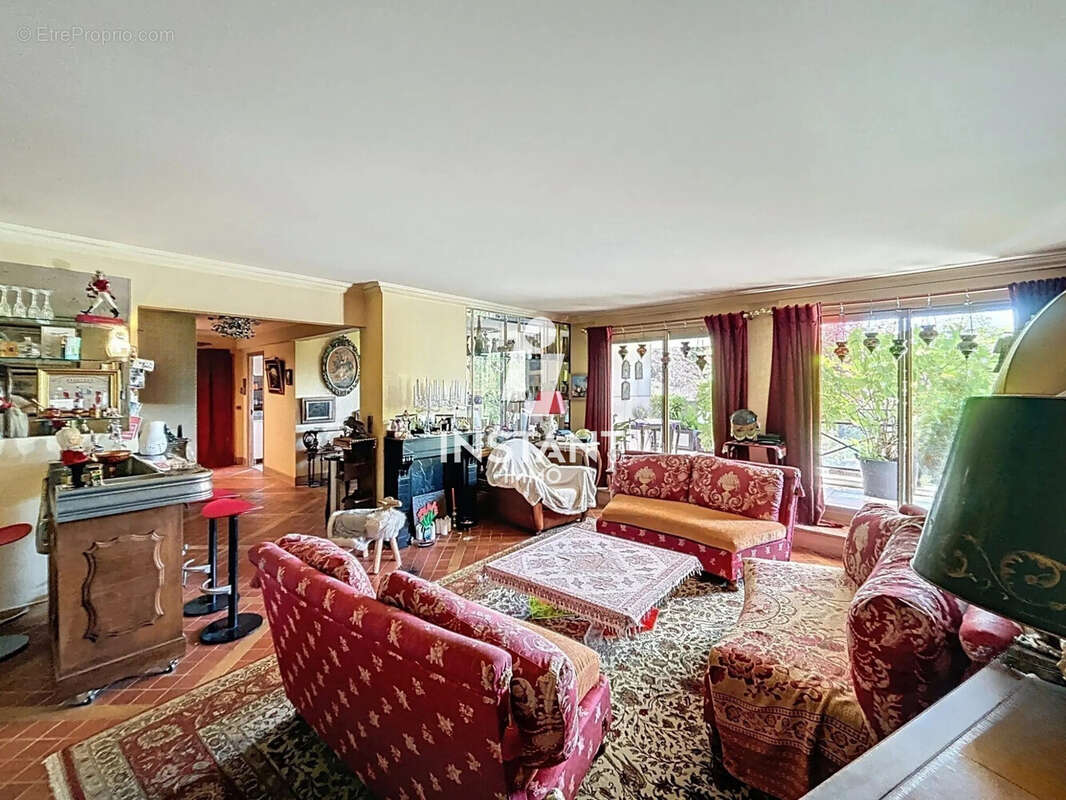 Appartement à NOGENT-SUR-MARNE
