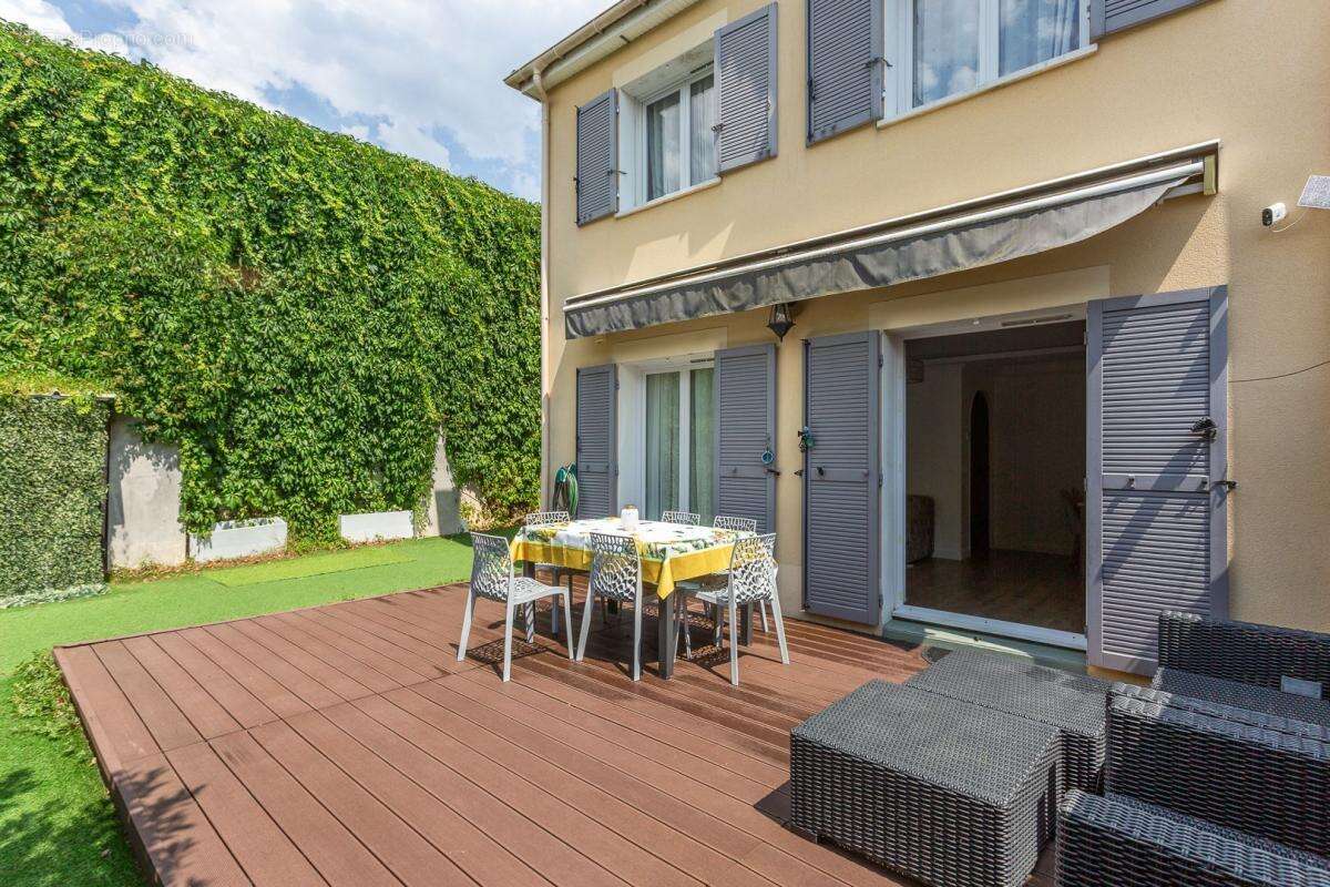 Maison 76.38 m² - 3 Chambres - Garage - photo 2