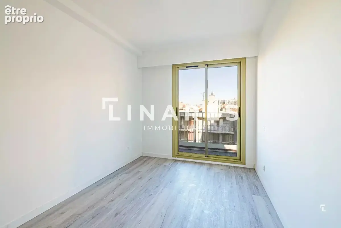 LIBERAR - Appartement T4 de 70m² - Balcons - Cave - 13004 Cinq Avenues - photo 7