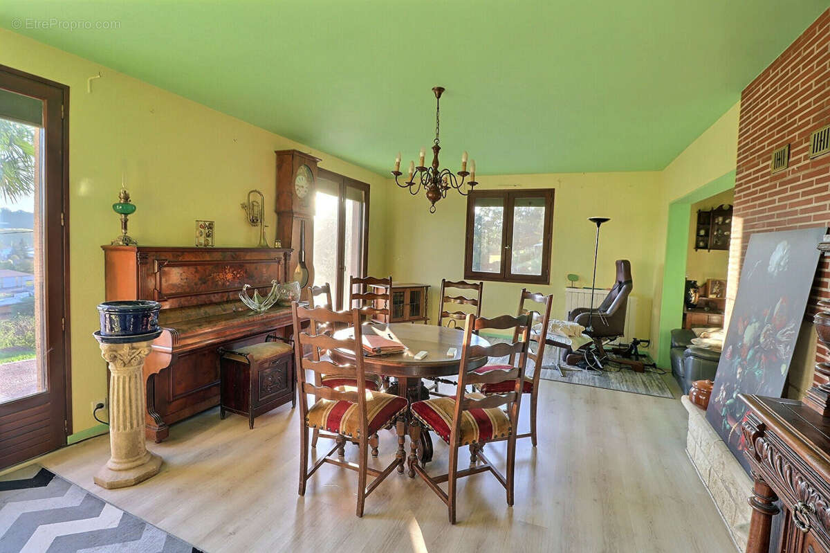 Maison à BAGNAC-SUR-CELE