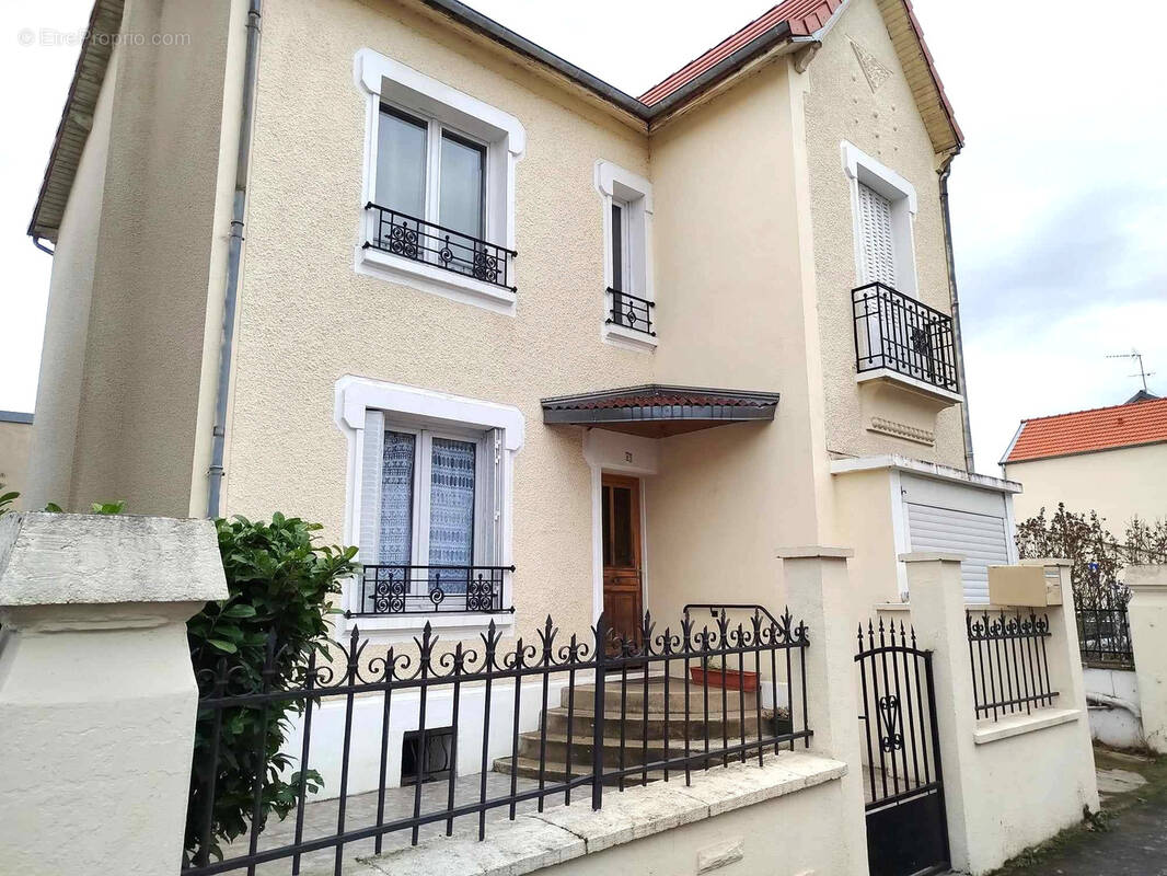 Maison à VICHY
