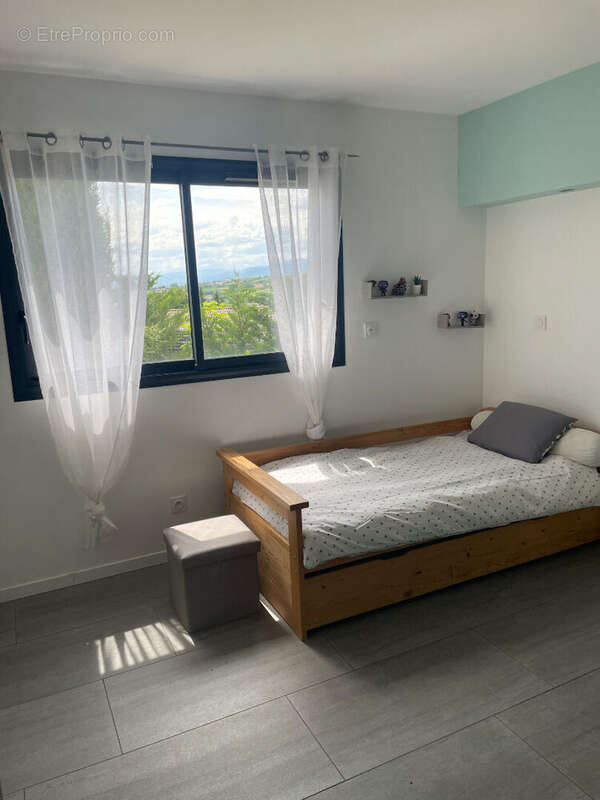 Maison à REVENTIN-VAUGRIS