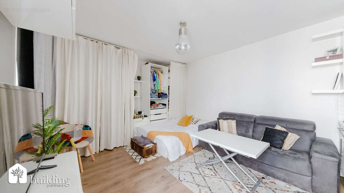 Appartement à LEVALLOIS-PERRET