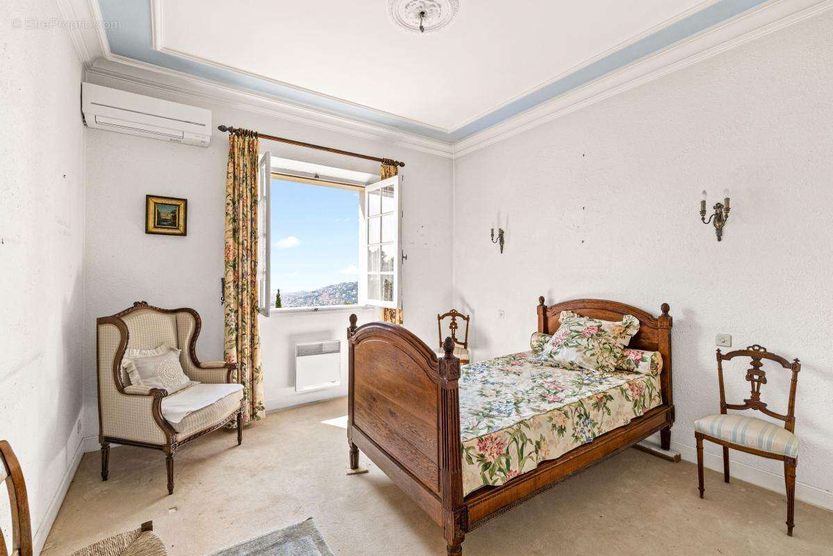 Nice gairaut – villa provençale avec vue mer, piscine, terrain de 2 000 m² et garage de 100 m² - photo 32