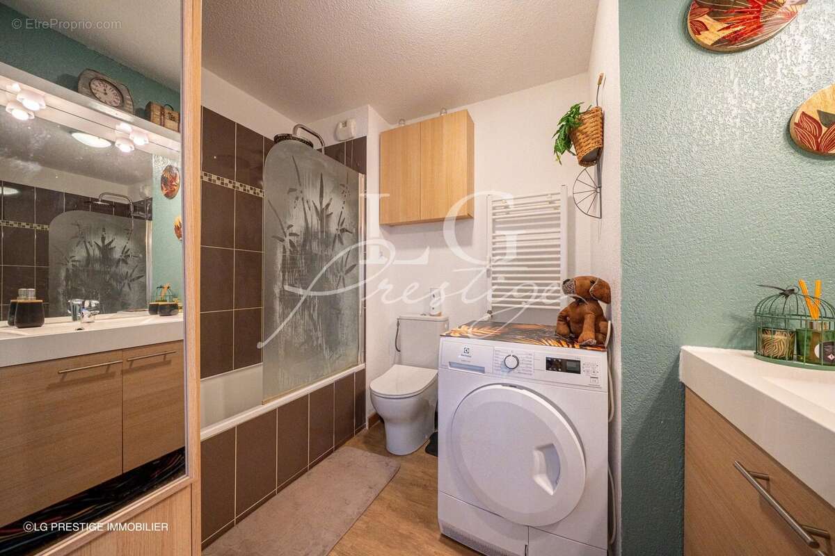 Appartement à MANDELIEU-LA-NAPOULE