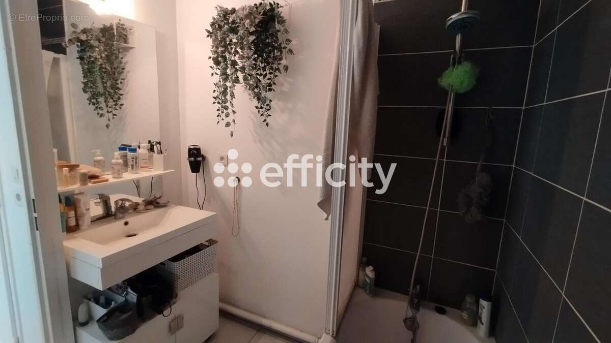 Appartement à MONS-EN-BAROEUL