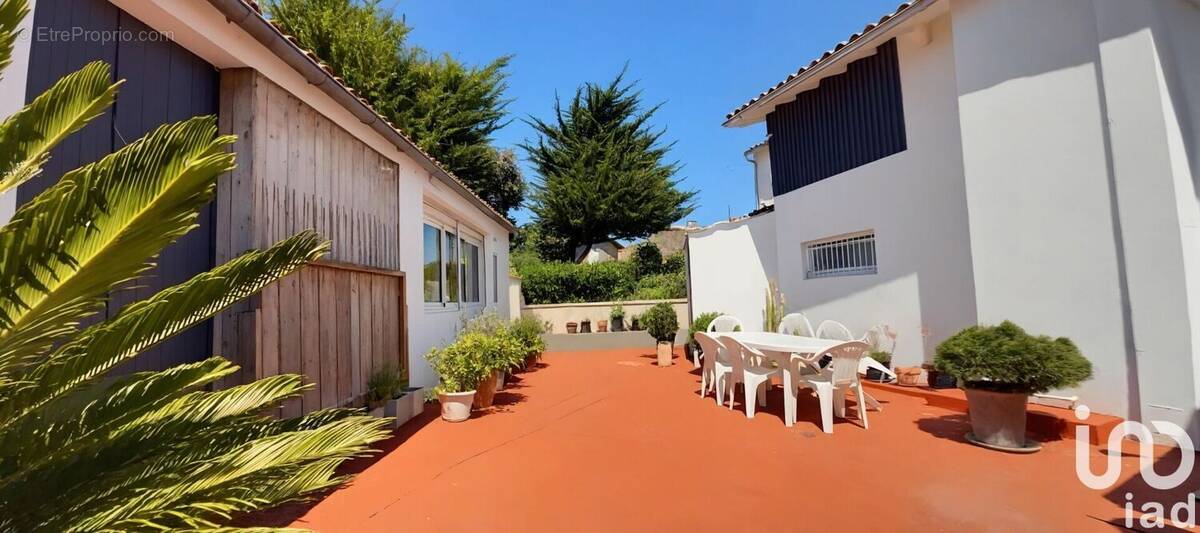 Photo 1 - Maison à CHIZE