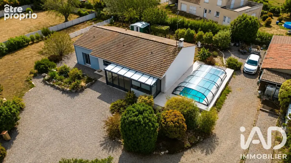 Photo 1 - Maison à AVRILLE