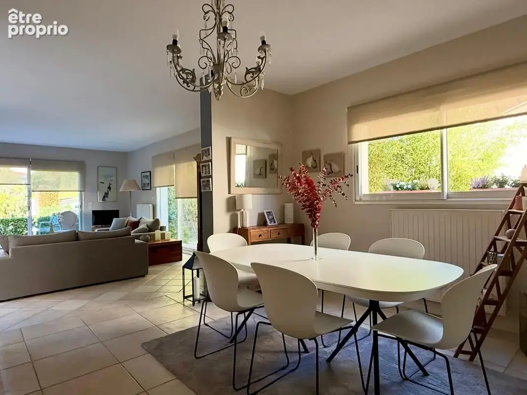 BORDEAUX CAUDERAN - Superbe maison Familiale T8 sur magnifique parcelle arborée - photo 5