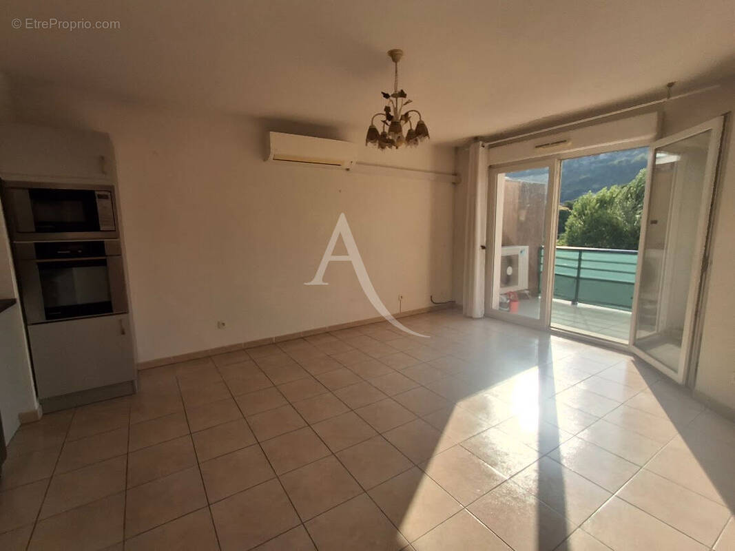 Appartement à BEDARIEUX