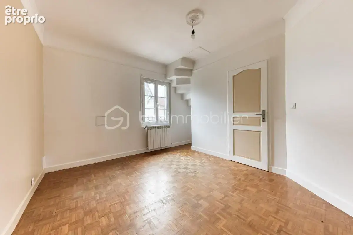 Maison menier familiale, sans mitoyennete, avec 4 chambres, dépendance, garage et cave total - photo 14