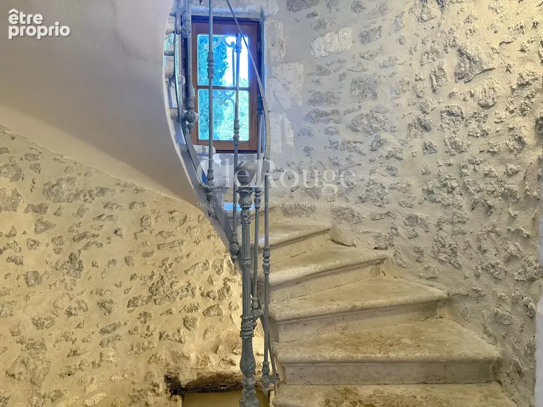 Entre Eymet et Marmande - Château à tourelles du XIXe entièrement restauré, piscine chauffée et 2,7 ha - photo 21