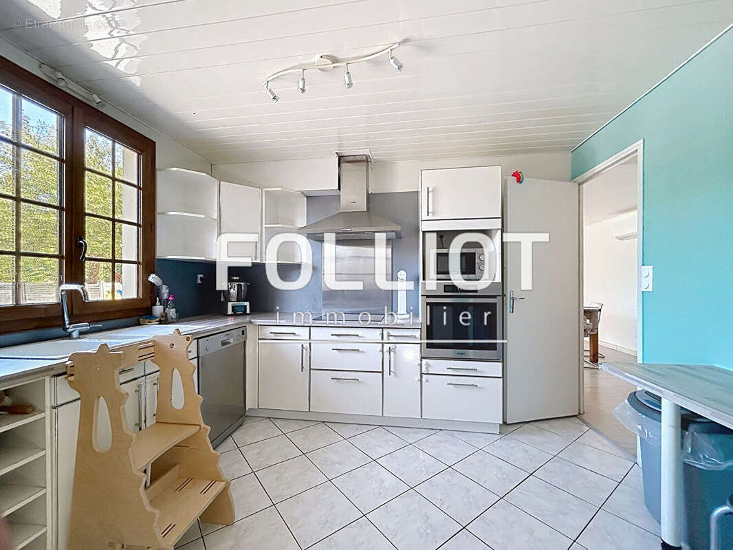 Maison 6 pièces à vendre à Coudeville sur Mer 50290 - photo 9