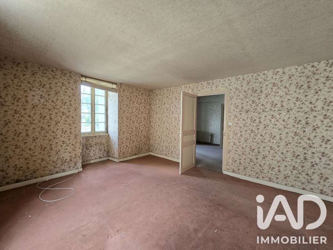 Maison 95 m² à Thouars  - photo 8